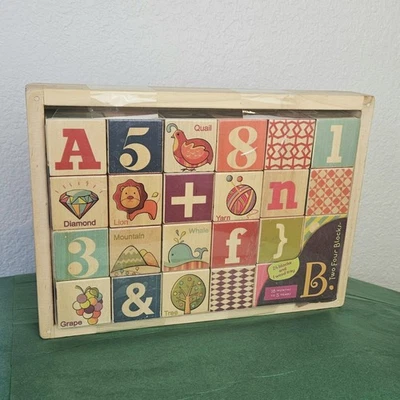 Dois quatro (24) blocos de madeira coloridos conjunto em bandeja de madeira - brinquedo educativo 18+ meses - Imagem 1 de 4