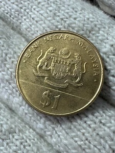 Malaysia One Ringgit 1987 Commemorative Coin 30 Years Independence Unc/Au - Picture 1 of 2