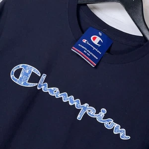 Champion klassisches Jersey T-Shirt Mini C Skript Logo in Marineblau Herren Größe S Neu mit Etikett - Bild 1 von 7