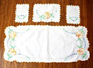 Vintage Waschtisch Bettwäsche Set Läufer & 3 Deckchen bestickt Baumwolle / Häkelkante #02 - Bild 1 von 8