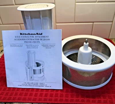 Accesorio extractor de jugos Kitchenaid KFPJE para procesador de alimentos. Foto 1 de 4