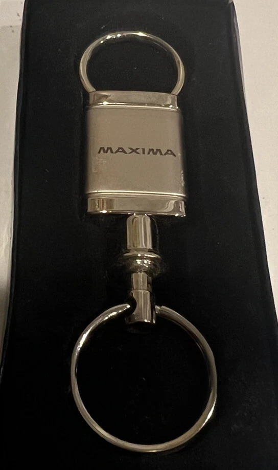 Chaveiro prata Nissan Maxima Valet Pull Apart - Imagem 1 de 1