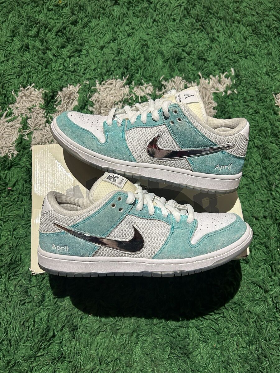 Nike SB Dunk Low x April Skateboards Turbo Green for Sale Nike SB Dunk Low x April Skateboards Turbo Green for Sale