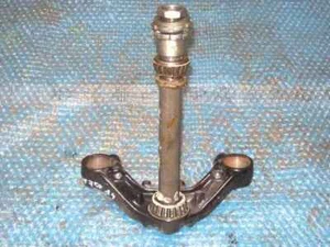 PIASTRA STERZO INFERIORE PER HONDA VF 750 SC DEL 1984 (HO1764) - Picture 1 of 1