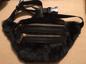 Olivia Miller purse Fanny Pack - Picture 1 of 3