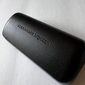 ALEXANDER MCQUEEN SONNENBRILLE ETUI SCHWARZ NEU - Bild 1 von 10