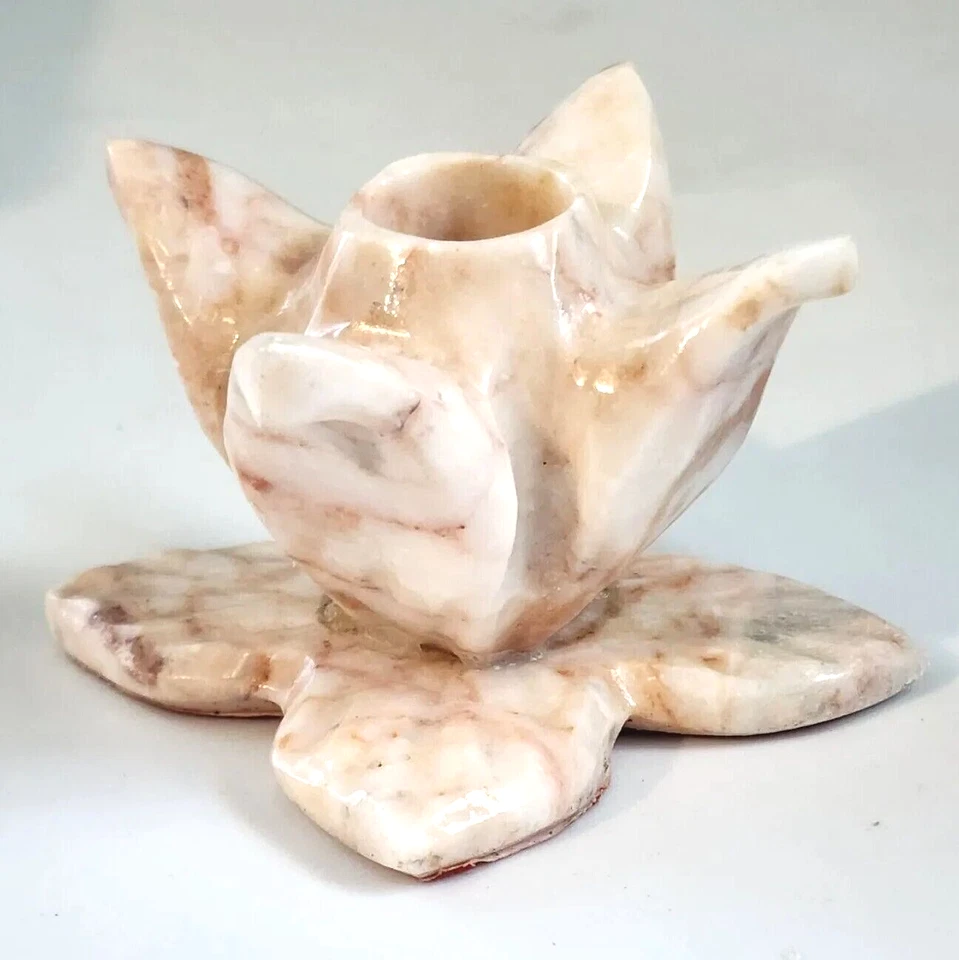 Candelabro cónico vintage tallado a mano con flores de piedra de jabón para candelabro de 3/4" Foto 1 de 4