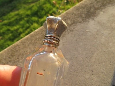 ancien flacon à sel ou à parfum en cristal et bouchon vermeil XIX - Photo 1/4