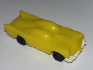 Batimóvil Hero Car Lincoln Futura de colección plástico amarillo años 60 Batman raro - Imagen 1 de 6