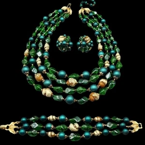 Vtg Crown Trifari Set Green Glass Gold Tone Shell Necklace Bracelet Earrings 60s - Picture 1 of 24