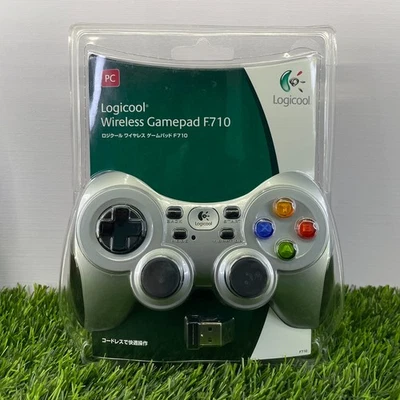 Logitech/Logicool F710 Silver Wireless Gamepad - Image 1 of 4