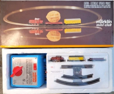 Z Marklin 8172 DB Starter set w/8864 loco, 2 Freight cars, track(tested) 120V #1 - Image 1 of 4