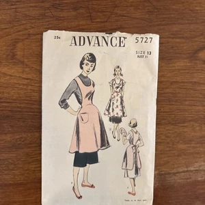 Advance 5727 Vintage 1940s Bib Apron Pattern -Size 13- Cut/Complete - Picture 1 of 2