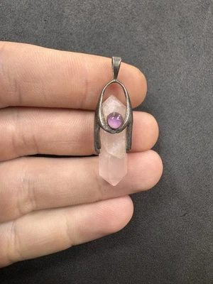 Lote de joyas colgantes de cristal y amatista de cuarzo rosa de plata esterlina de 6,9 g de colección D Foto 1 de 4