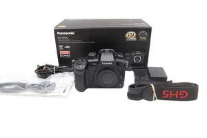 Panasonic DMC-GH5 Mirrorless Camera 20MP Body Only, Shutter 9015, VG REFURBISHED - Picture 1 of 10