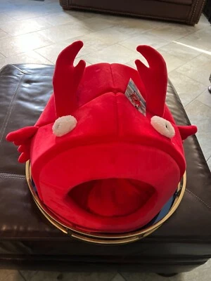 Aldi Crab New w/ tags 21.26” X 16.93 X 14.96 Cat Pet Bed - Image 1 of 4