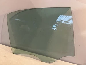07-11 Mercedes W204 pre facelift C Class Drivers side Right REAR Window Glass - Picture 1 of 2