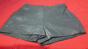 Echtleder Shorts Druckknopf und Reißverschluss Größe XL - Bild 1 von 2