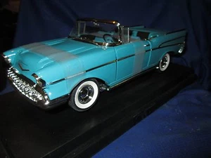 1957 chevy 57 belair mint RESTORED blue ERTL excusive  version very nice 1/18  - Picture 1 of 9