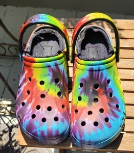 Crocs Classic Baya Tie Dye Lined/Insulated Hippie Style Clogs / Mens Size US 11 - Picture 1 of 7