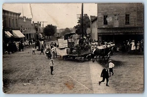Gagetown Michigan MI Postkarte RPPC Foto Parade Clown Wagon Main Street um 1910 - Bild 1 von 2