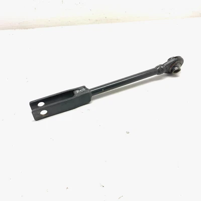 Varilla de elevación Massey Ferguson GC1720 4268467M92 Foto 1 de 4