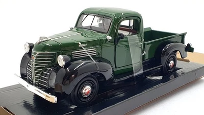 Motor Max escala 1/24 73278 - camioneta Plymouth 1941 - verde Foto 1 de 4