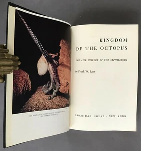 First Edition Frank W. Lane Kingdom of the Octopus Sheridan House 1960 - Foto 1 di 12