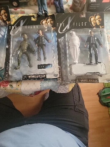 LOT OF 4 X-FILES ACTION FIGURES MCFARLANE 1998 Mulder & Scully Series 1 - Boxed Cover