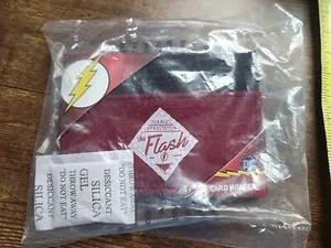 Front Pocket Slim Card Holder Wallet FLASH Scarlet Speedster DC Comics Felt  - Picture 1 of 2
