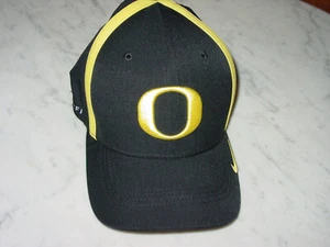 NIKE Classic99 Dri-Fit University of Oregon Ducks Hat Men's Fitted Sz M/L - Picture 1 of 8
