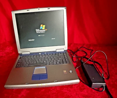 Portátil Dell Inspiron 1100 PP07L Windows XP Home con adaptador de cargador B24 Foto 1 de 4