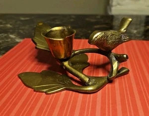 Portacandele vintage ottone conico uccellino su ramo con decorazione floreale primavera LEGGI - Foto 1 di 9