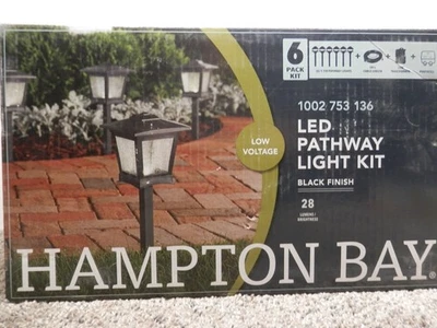 Hampton Bay Miramar LED Pathway Light Kit black construction #1002 753 136 - Image 1 of 4