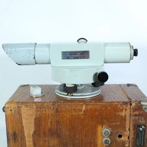 CARL ZEISS NI2 AUTOMATIC SURVEY LEVEL WITH CASE - FOR PARTS OR REPAIR - Picture 1 of 12