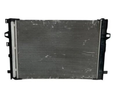 Condensador de aire acondicionado Mercedes-Benz GLA250 2013-2020 OEM A246-500-04-54 Foto 1 de 4
