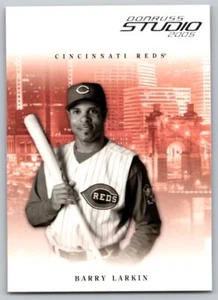 2005 Donruss Studio #79 Barry Larkin Cincinnati Reds - Picture 1 of 2