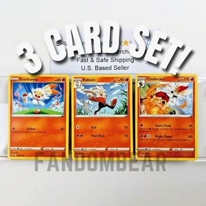 SCORBUNNY RABOOT CINDERACE SET EVOLUZIONE 3 CARTE 2020 Base Spada e Scudo Pokémon - Foto 1 di 7