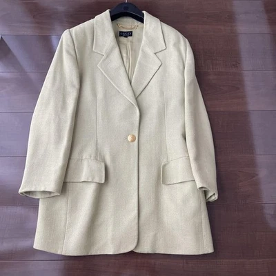 CHAQUETA SASTRERÍA GUCCI USADA EN VERDE CLARO BUENA Foto 1 de 3