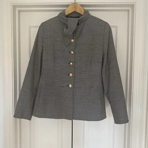 Escada 2 Piece Pant Suit Sz 10 Pants; Jacket sz 12; 98% Wool 2% Elastaine Preown - Picture 1 of 11