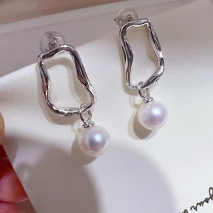 gorgeous 8-9mm south sea round white pearl dangle earring 925s(t) - Picture 1 of 3