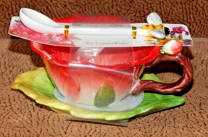 Corner Ruby Garden Collection Mohnrot Blume Teetasse Blatt Untertasse Löffel Set Neu mit Etikett - Bild 1 von 8