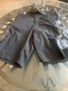 Fatal Board Shorts Men 30 Black & Gray Board Shorts Swim Trunks Swimsuit - Picture 1 of 4