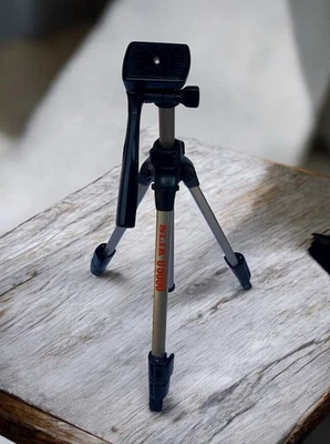 Slik U5000 Lightweight 360 Degree Camera & Video Tripod 45" Used Once Portable - Image 1 of 4