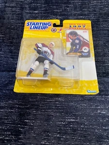 NIP NHL STARTING LINEUP PETER FORSBERG FIGURE W/CARD - Picture 1 of 2