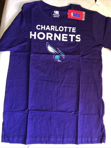 Purple Kemba Walker #15 Charlotte Hornets Short Sleeve T-Shirt Size Boys XL Cover