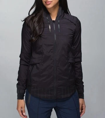 EUC!! Lululemon Spring Forward Jacket Womens 6  Stowable Hood Reflective - Image 1 of 4