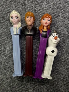 Pez Dispenser Lotto di 4 Personaggi Frozen Elsa, Olof, Ana e Kristoff - Foto 1 di 4