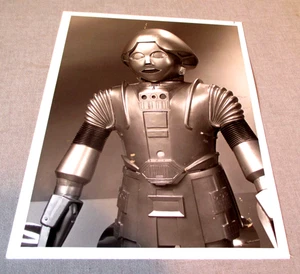 1979-BUCK ROGERS NEL 25TH CENTURY TV SHOW TWIKI IL ROBOT NBC PRESS PHOTO-ORG - Foto 1 di 5