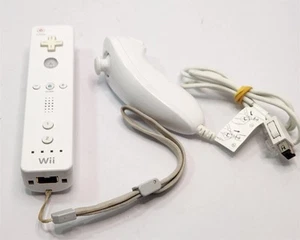 Nintendo Wii Remote Motion Controller & Nunchuck Genuine Nintendo Product - Picture 1 of 6